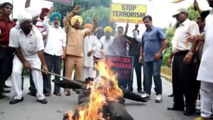 Protestos contra a morte de soldados na Índia