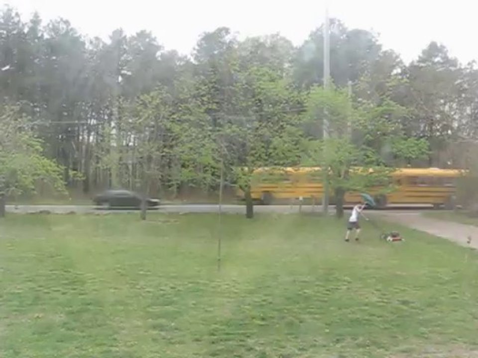 SCOTT TRACEY CUTS THE GRASS