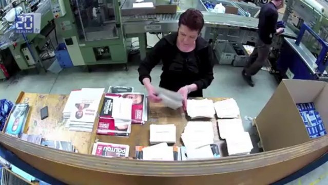 Mise sous plis de la propagande électorale.