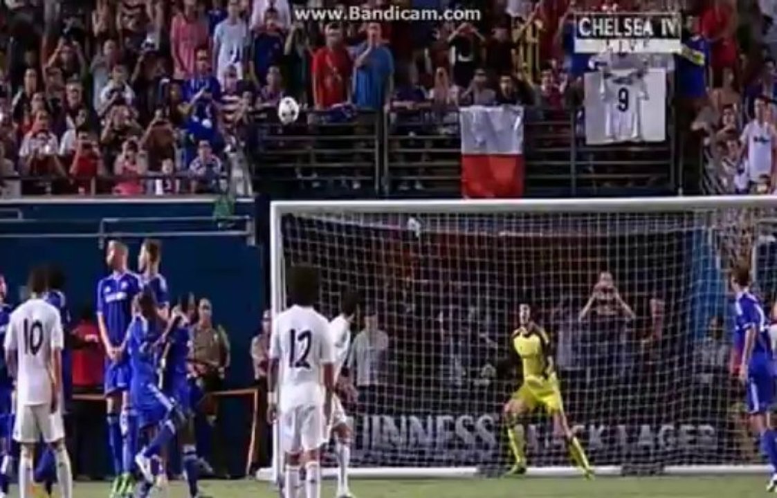 Cristiano Ronaldo amazing free kick goal * Real Madrid 3 Chelsea 1