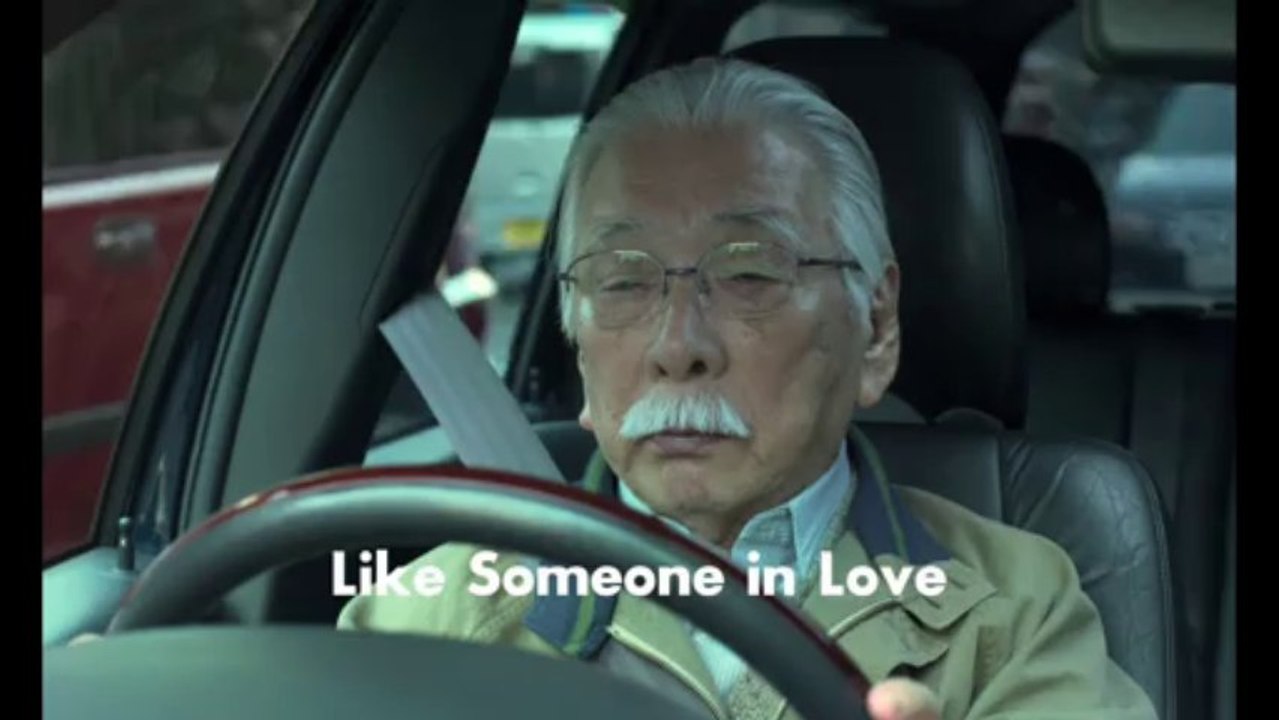 Bande-annonce du film «Like someone in love» de Abbas Kiarostami.