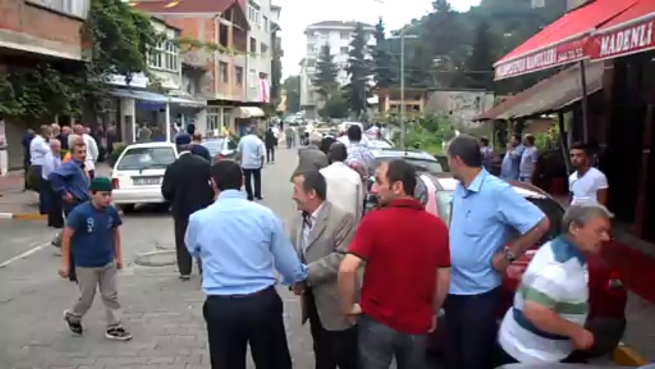 MADENLİDE BAYRAM SABAHI 2013