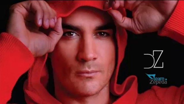 David Zepeda @davidzepeda1 entrevista durante su primer firma de autógrafos