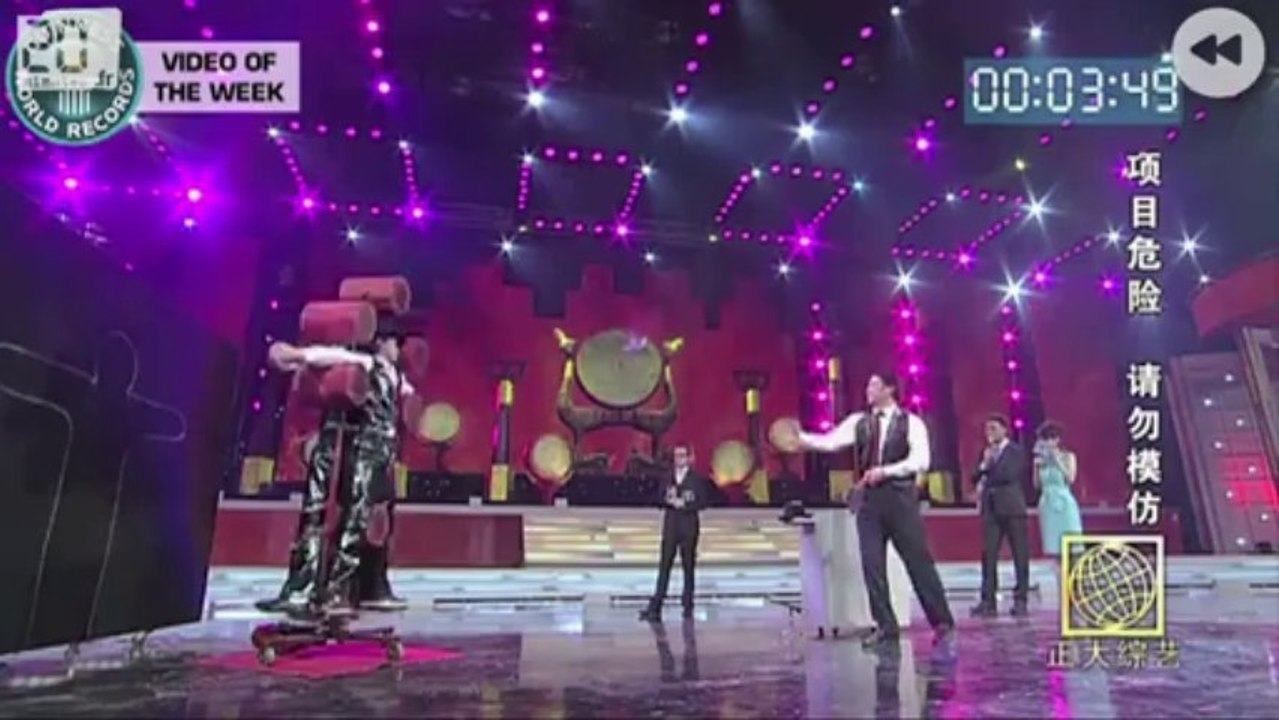 Uriner dans la rue pour gagner des cadeaux!