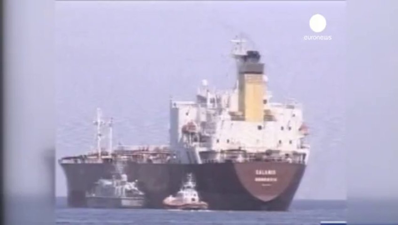 La UE agradece a Italia la acogida de 102 inmigrantes...