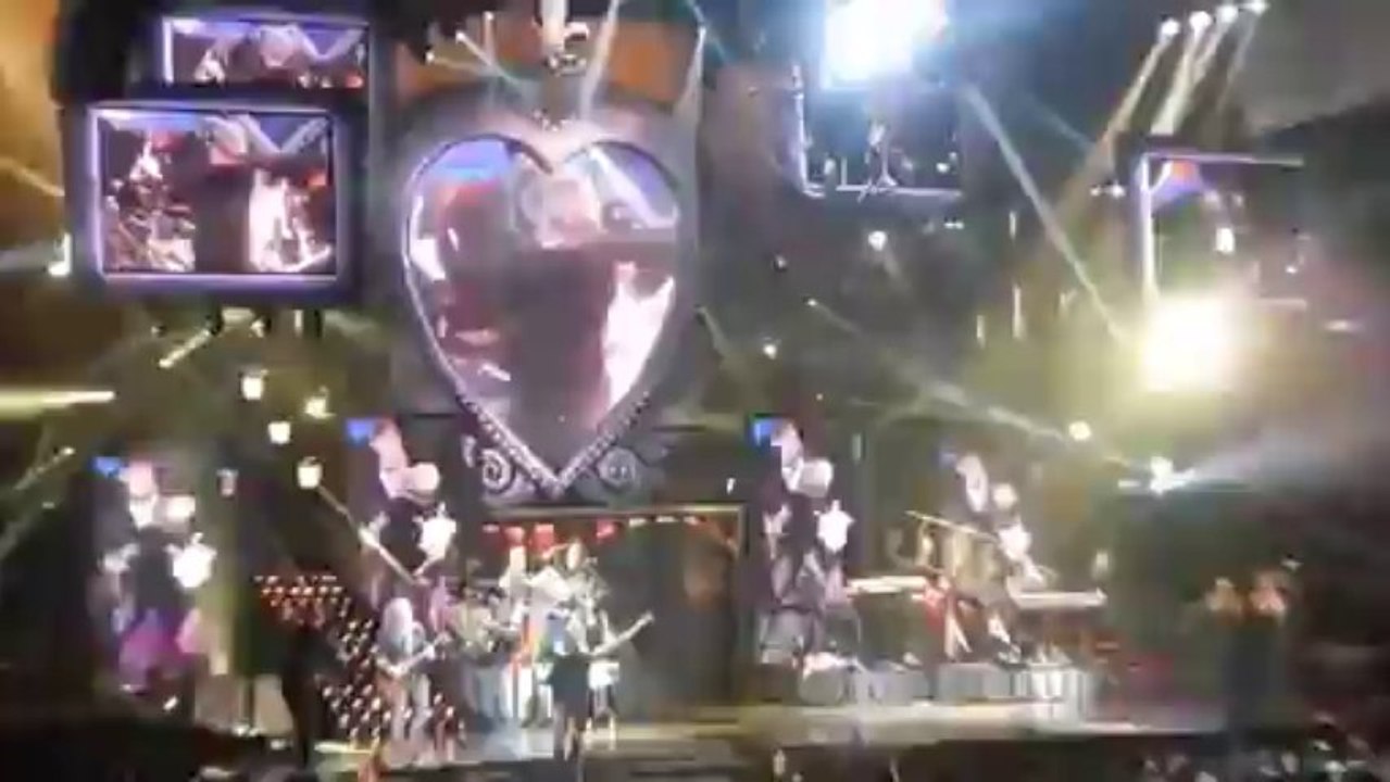 P!nk con la bandera gay
