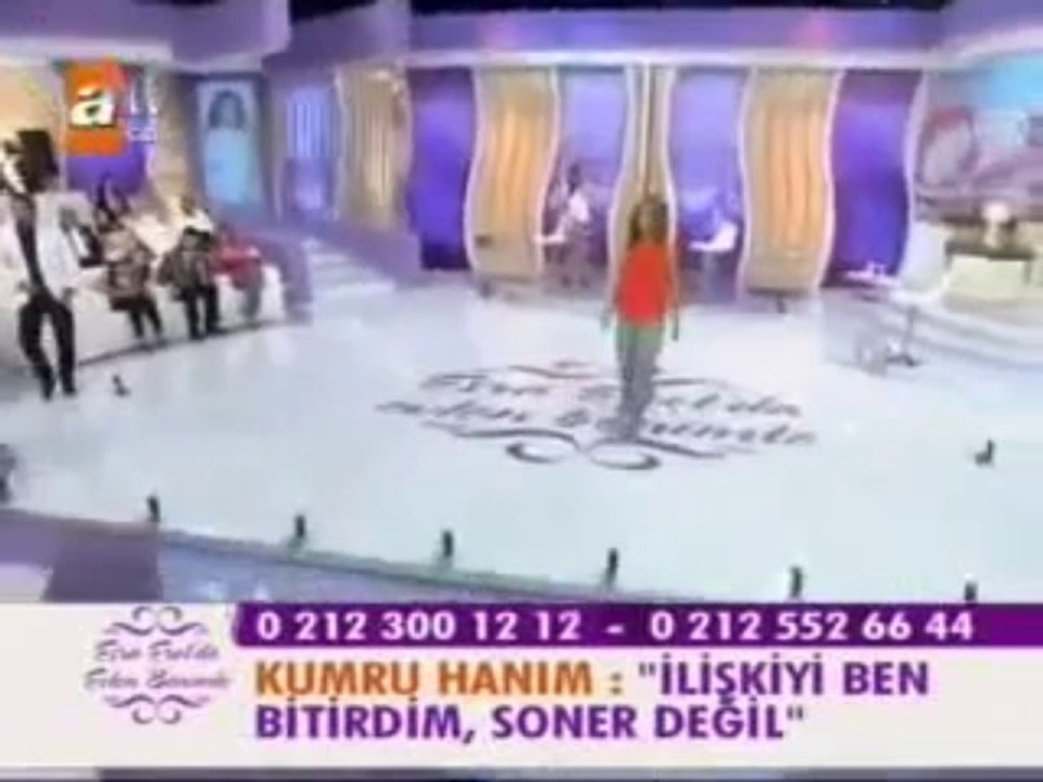 Sonmekan.CoM-Şok Esra Erol'da Yumruklu Kavga