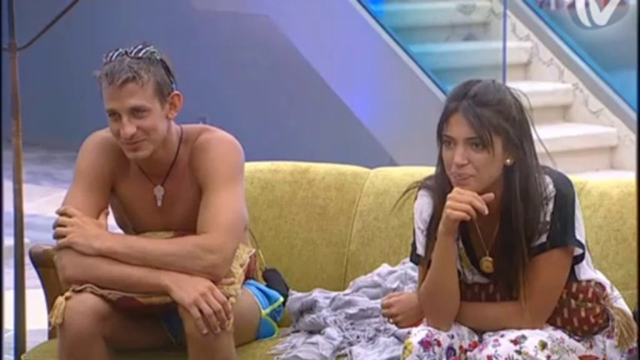 טהוניה משדרת מבזק ומקבלת מסר מהבית 8.8.13