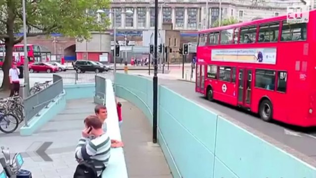 Pourquoi les hommes aiment les seins?