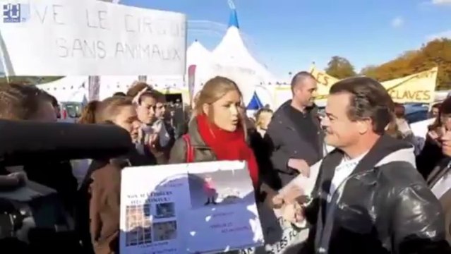 Manifestation de défenseurs des animaux à Lille (Nord - 59)