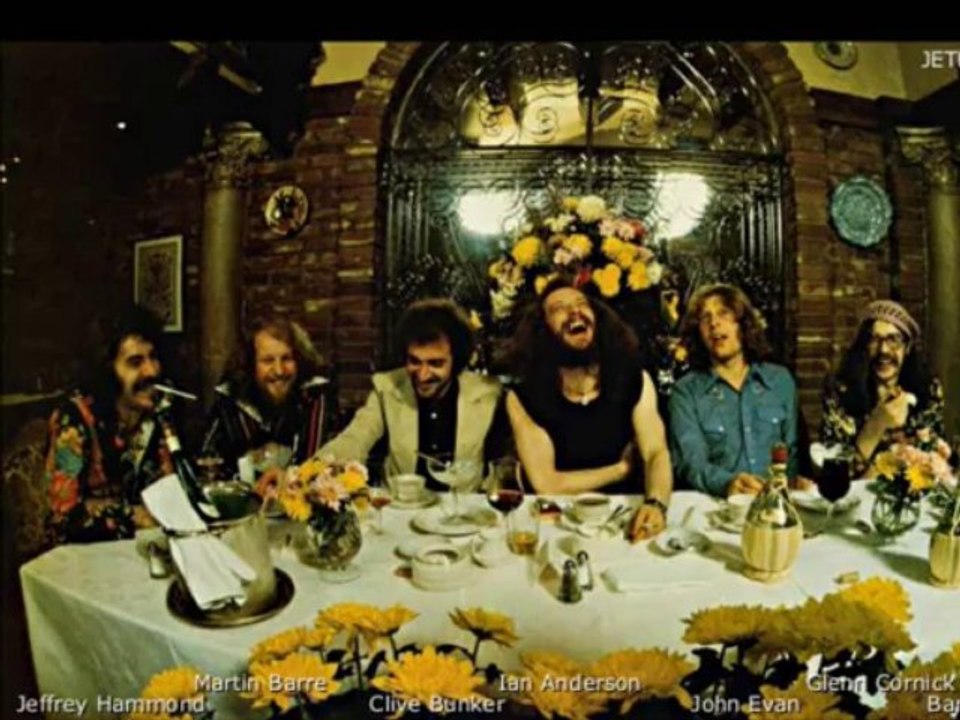 JETHRO TULL - With You There To Help Me + Aqualung