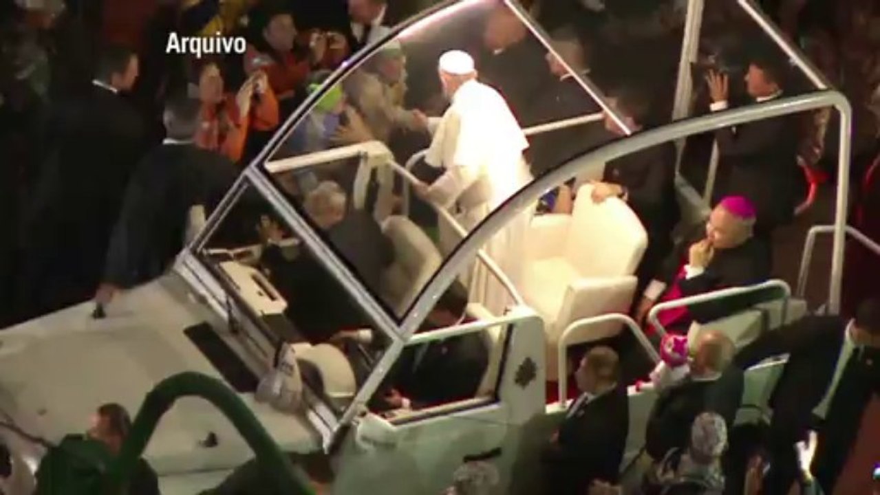 Papa reforça luta contra lavagem de dinheiro