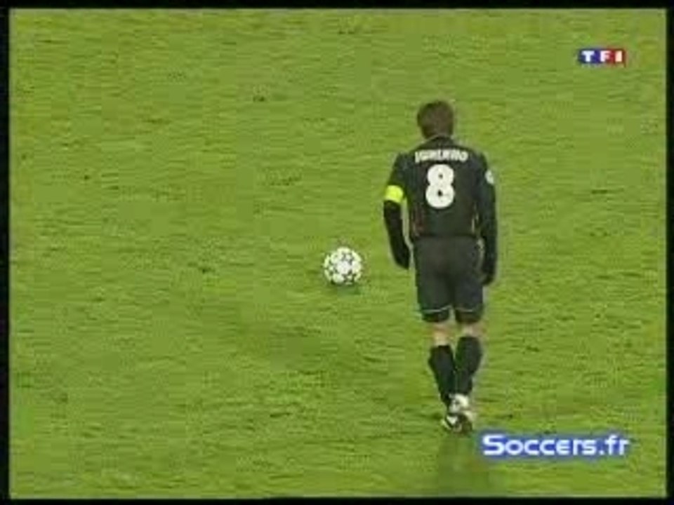Dynamo Kiev - Lyon Juninho