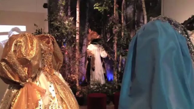 Agnes varda à l'exposition sur Jacques Demy