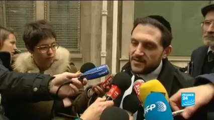 Empêtré dans ses mensonges, le Grand rabbin de France quitte ses fonctions