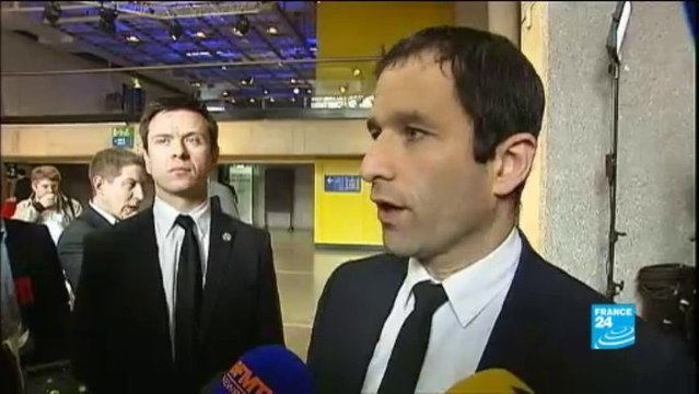 Des manifestants de PSA Aulnay interrompent le Conseil national du PS