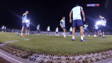 FC Barcelona - Un rondo en los pies de Xavi