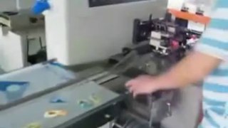 Automatic candy packing machine