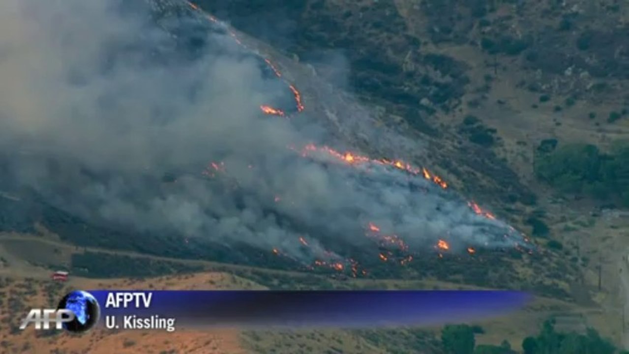 Tausend Feuerwehrleute bekämpfen Brand in Kalifornien