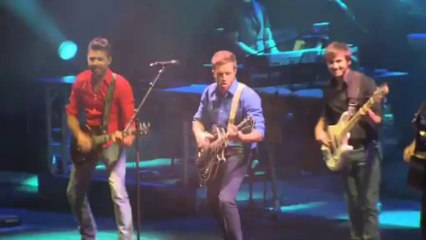 Pablo Alborán emociona en Cap Roig con la potencia y dulzura de su voz