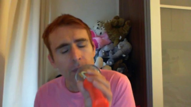 Wiwi égratigne toune d'automne des Cowboys Fringants