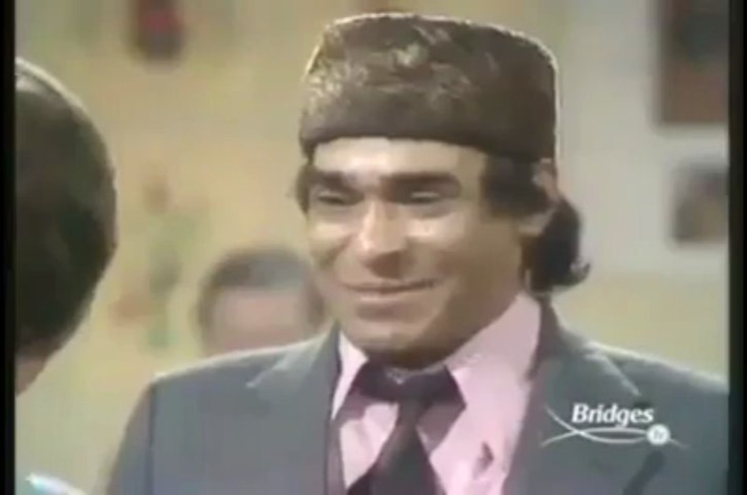 Pakistani Studentt in London Very Funny english must watch