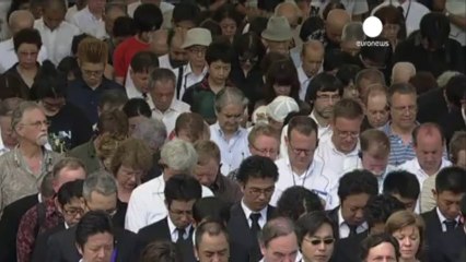 Giappone, Nagasaki ricorda l'inferno di 68 anni fa