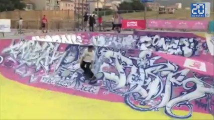 Training dans le bowl de la Sosh Freestyle Cup