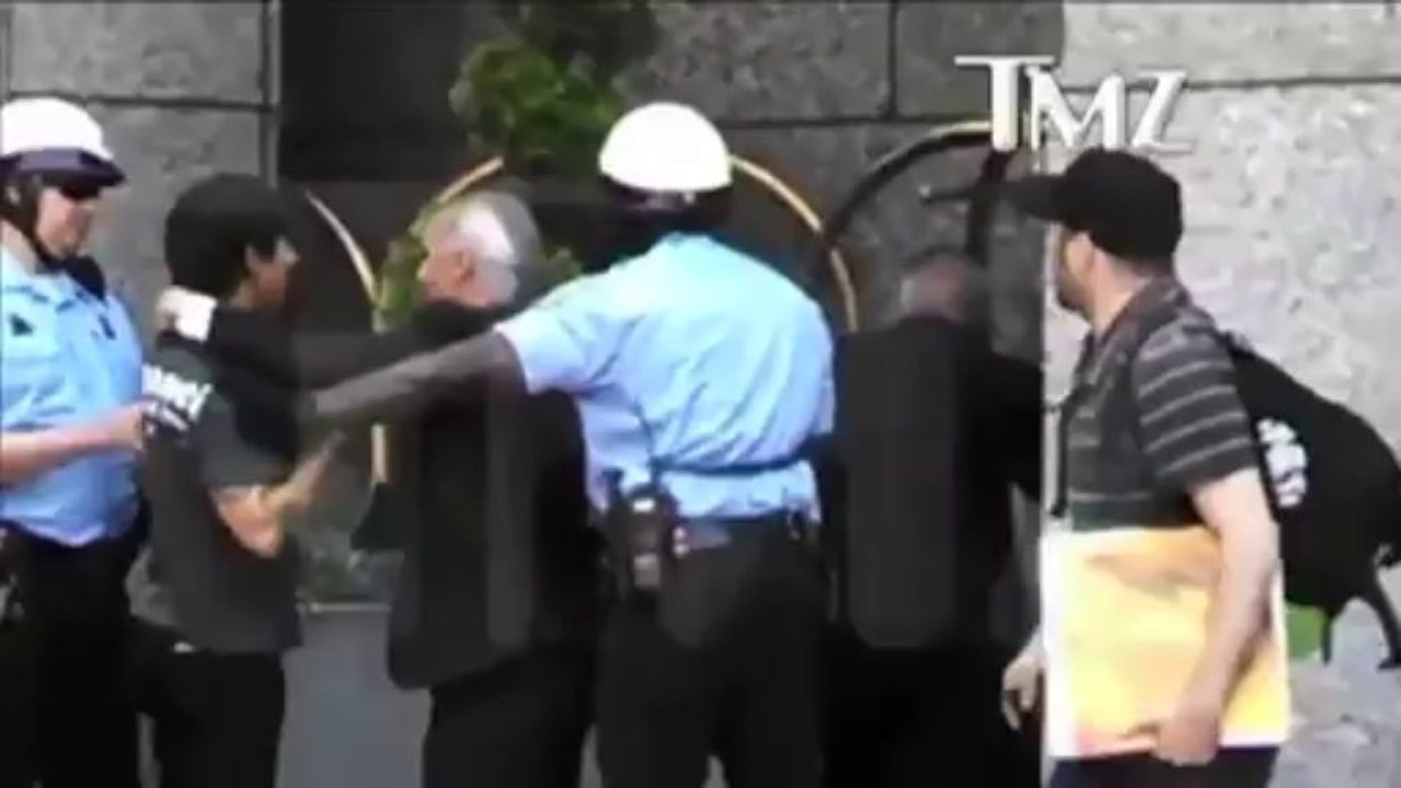 Le chanteur des Red Hot se bat à cause des stones