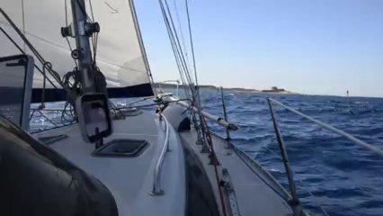 Navigation vers l'île