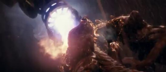 RIDDICK Bande annonce Red Band VF