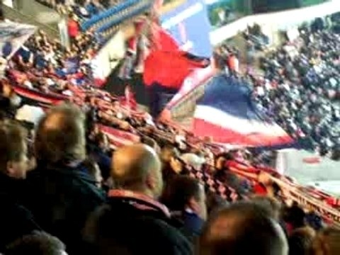 ville lumiere psg/lens echarpe au kop