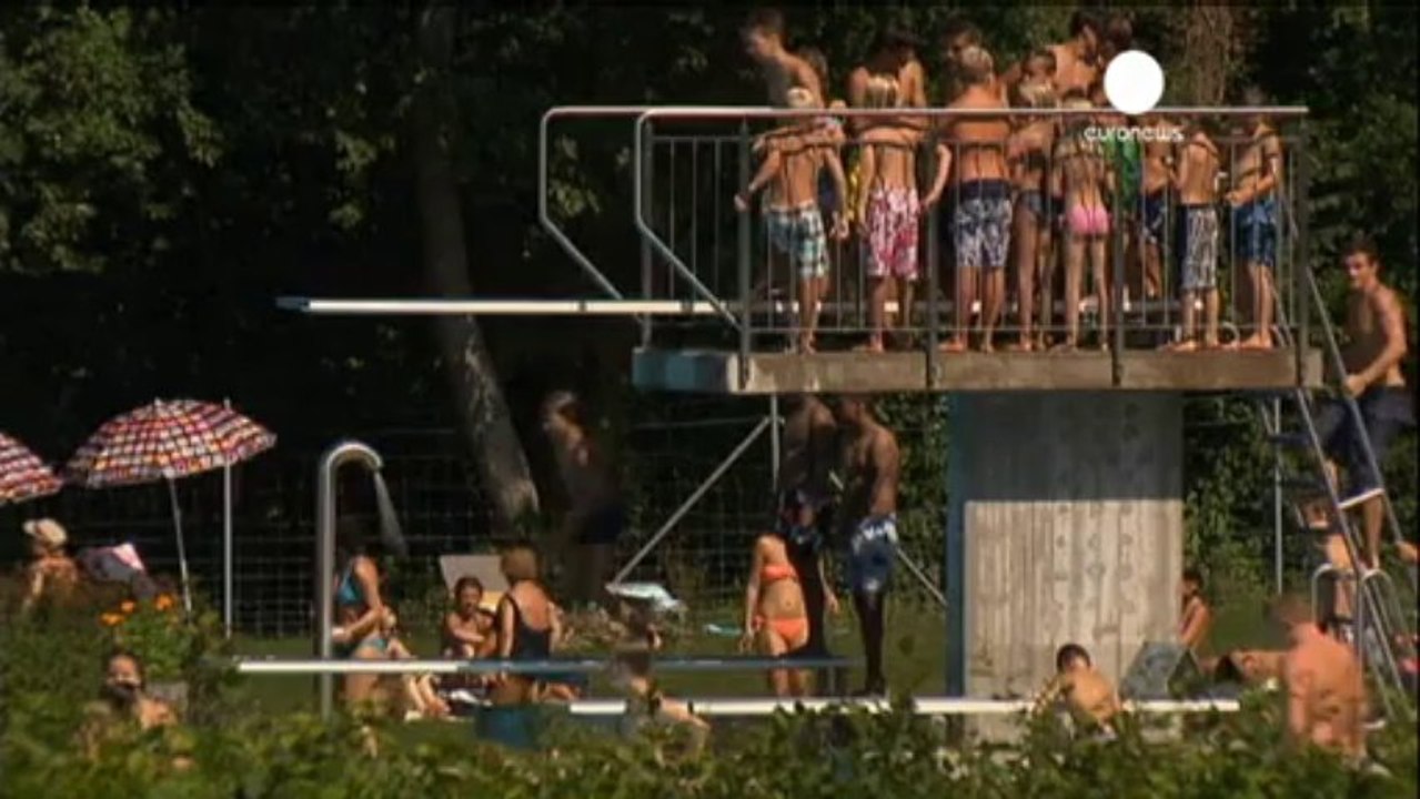 Accuse di razzismo in Svizzera: divieti per i rifugiati...