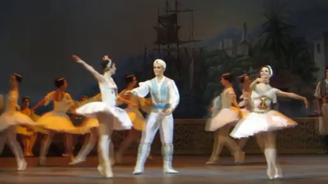 Мария Александрова / Анна Тихомирова / Денис Родькин - Корсар - Танец с веерами - 3.03.2013