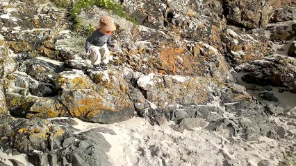 Le saut de rocher par un pro de la cascade :-)