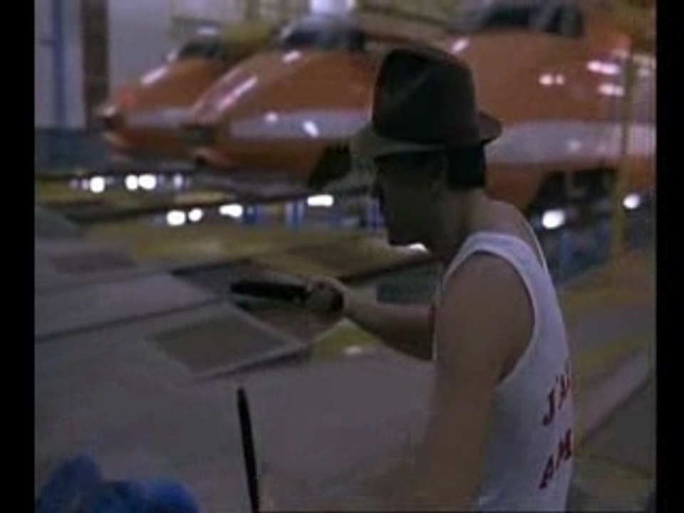 Les Inconnus - le téléphone sonne