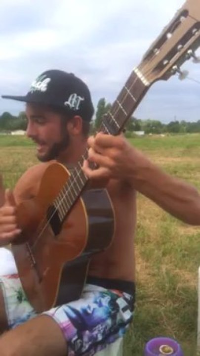 Bella version Gitan à la guitare (Cover Maître Gims)