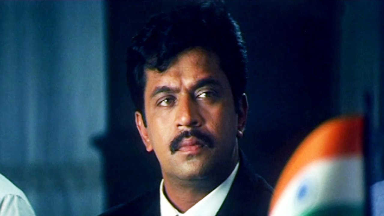 Gudachari No 1 [Arjun] Movie Part-02 - Introduction Of Arjun With Action Sean In The Railway Plat Form -  Arjun, Simran, Manorama - HD