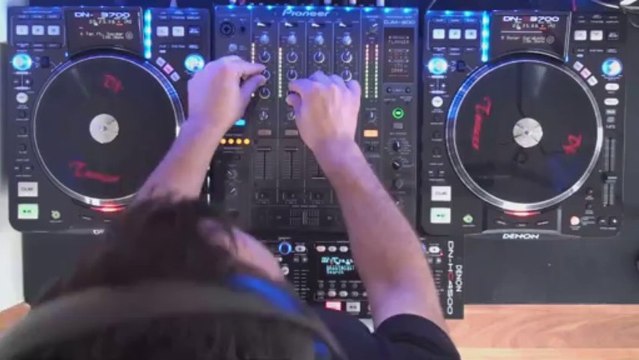 DJ Tuncer Yapağcı club mix 2011 and 2012 video mix set part 1