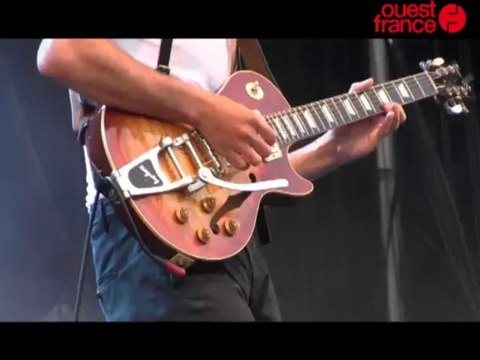Asaf Avidan au festival Fête du bruit dans Landerneau (29)