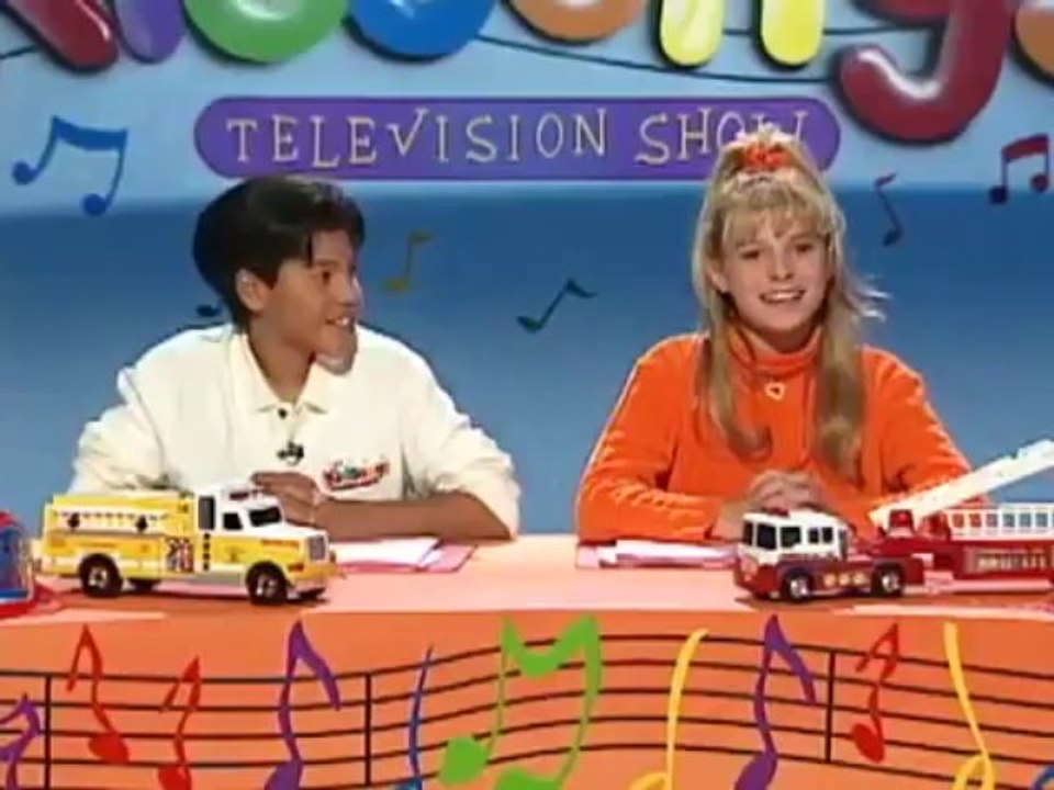 Kidsongs TV Show - Season 4 - Episode 17 - We Love Fire Trucks