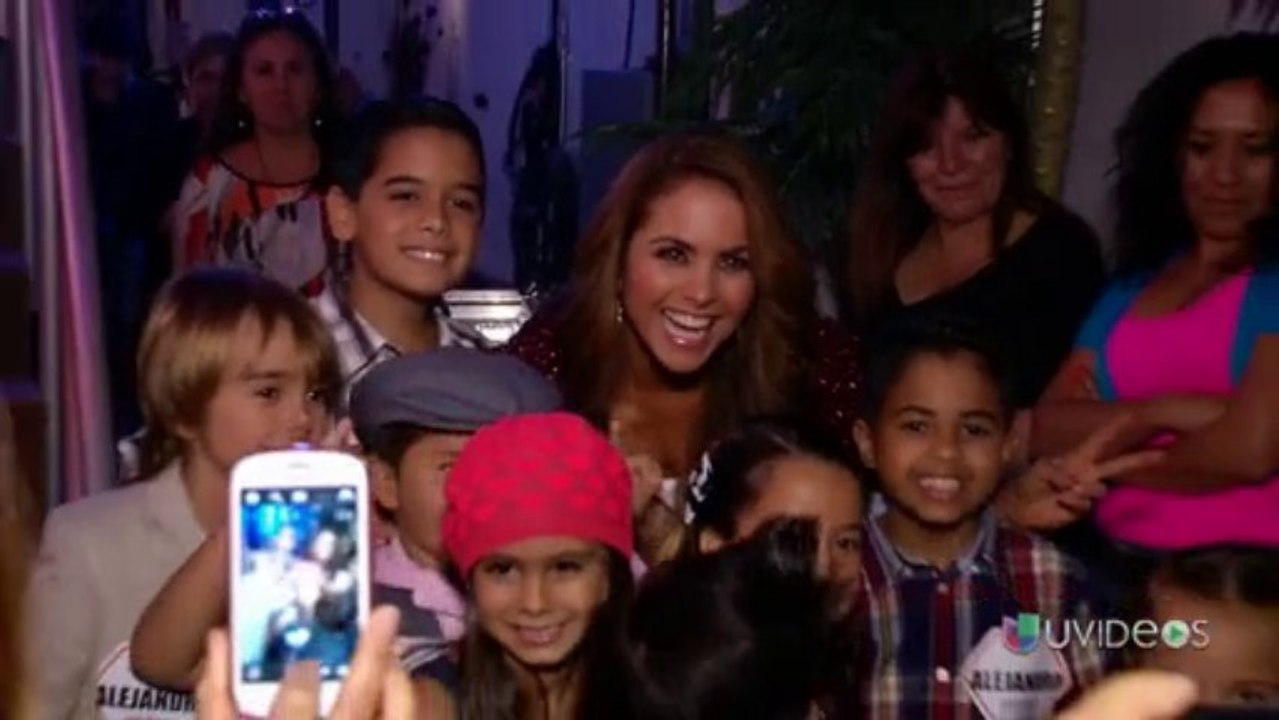Lucero en Sabado Gigante