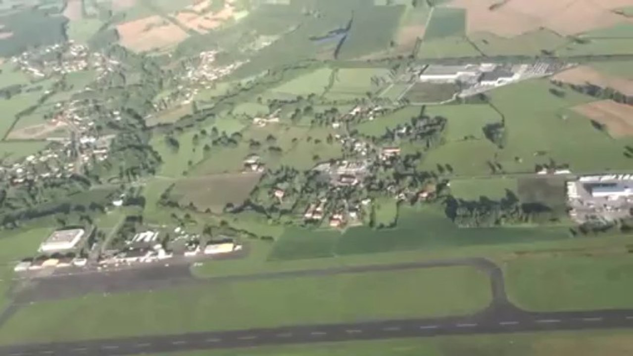 PARACHUTISME - CHAMPIONNATS DE FRANCE VICHY 2013 - VC2 «Anger Saumur Tours Pays de la Loire Saut 5» 10août2013