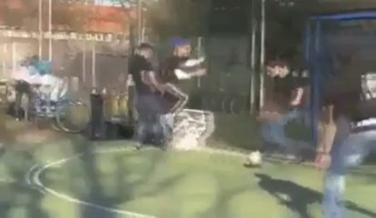 Le genre de gars qu'on aimerait pas inviter à jouer un foot