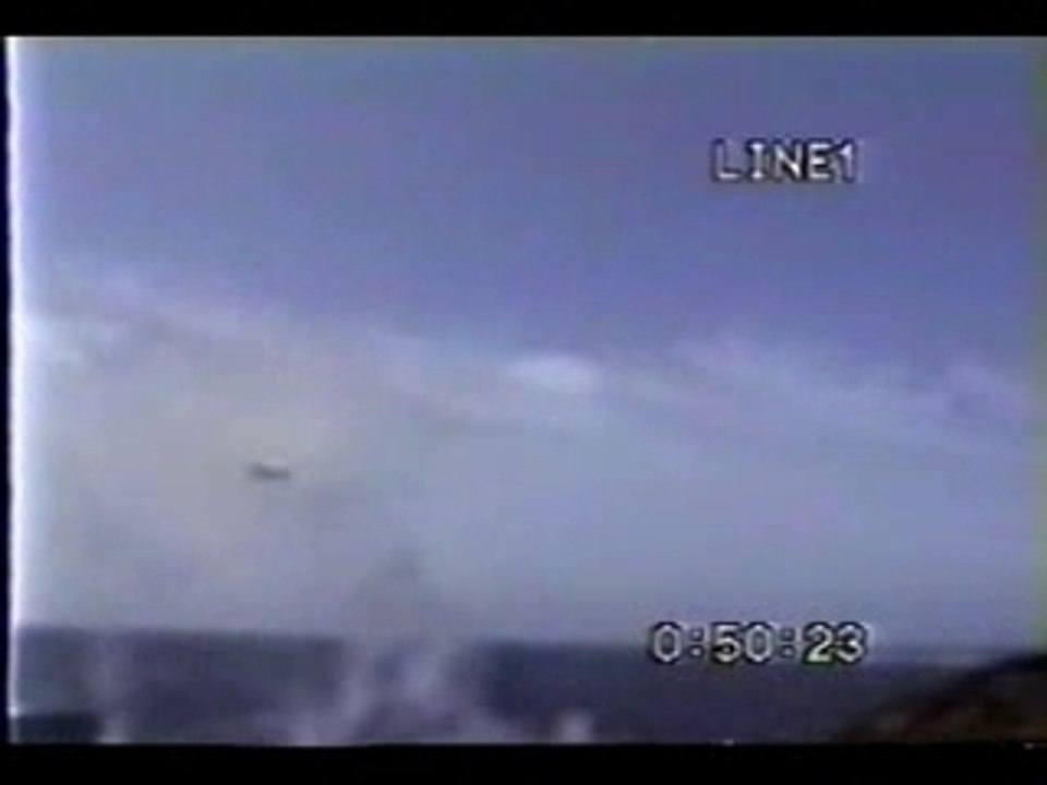 Avion qui passe le mur du son