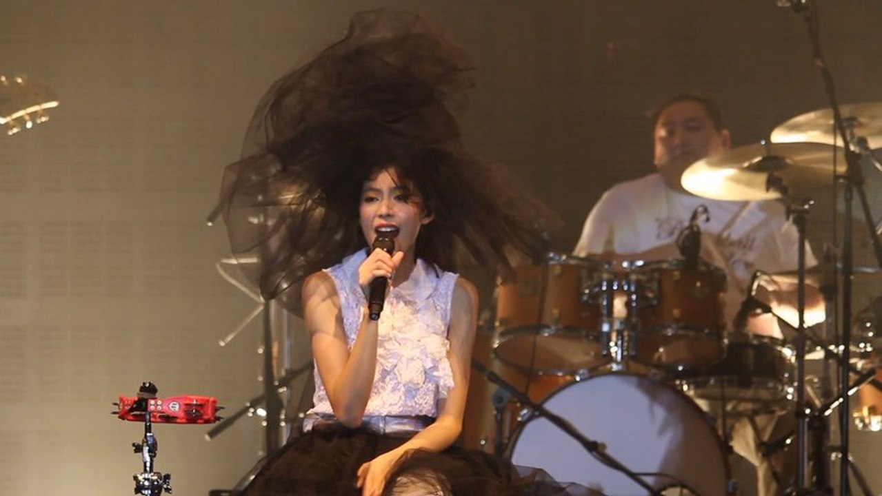 寂寞難耐 - Olivia Ong Romance Concent HK 2012