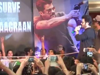 Uncut:John Abraham and Anil Kapoor come for The Fight Club event