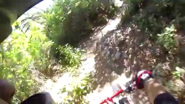 vtt var endurocbaron vtt a belgentier enduro rouge et noir