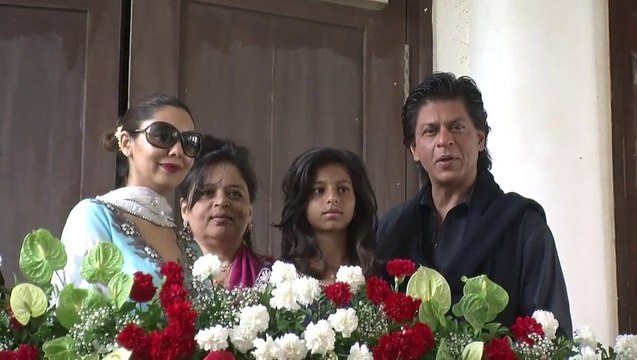 Shahrukh Khan Eid Celebration At Mannat With Family 2013 -Uncut Visuals