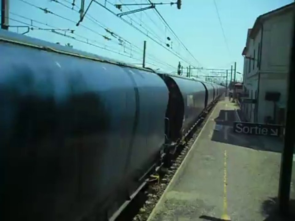 passage d'un train à Sorgues (84)